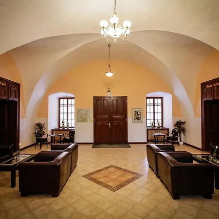 Kastiel ホテル 3*